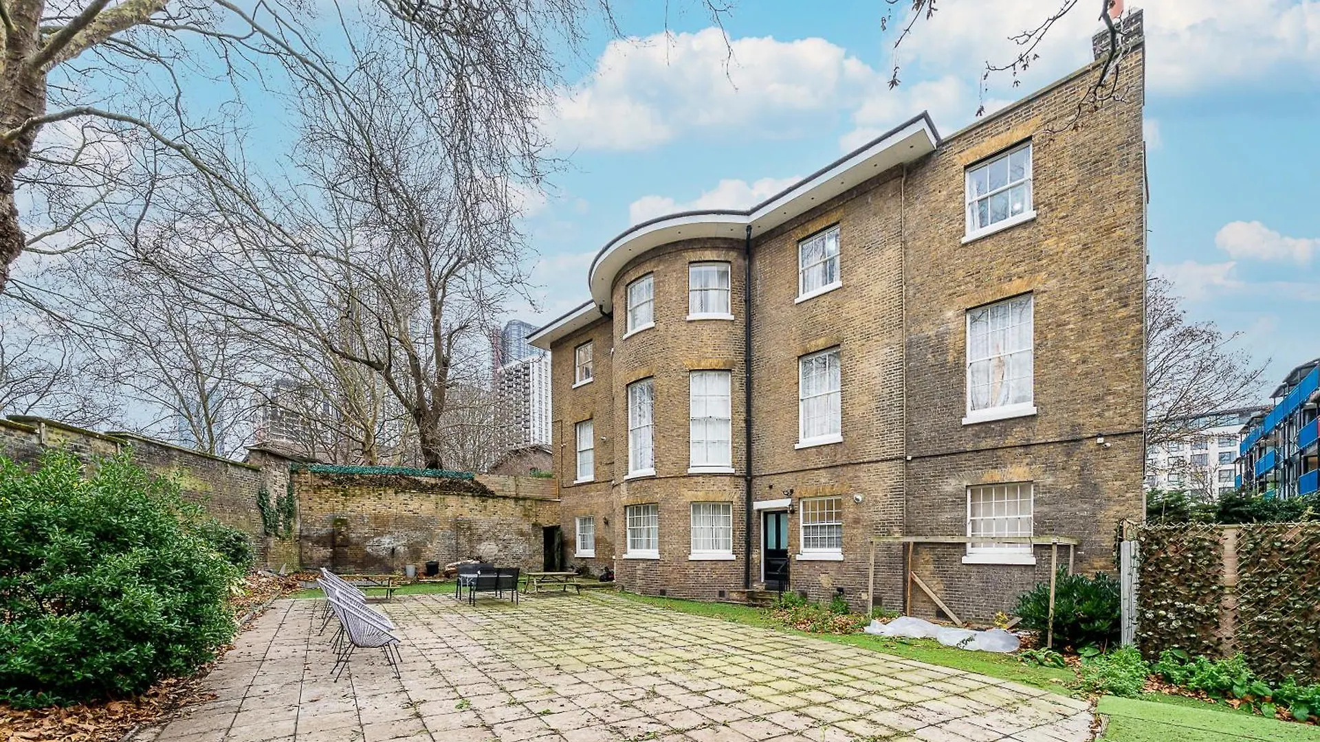 Sublime 2Bed Near 02 Arena, Airport, Drl & Jubilee Line Apartment London