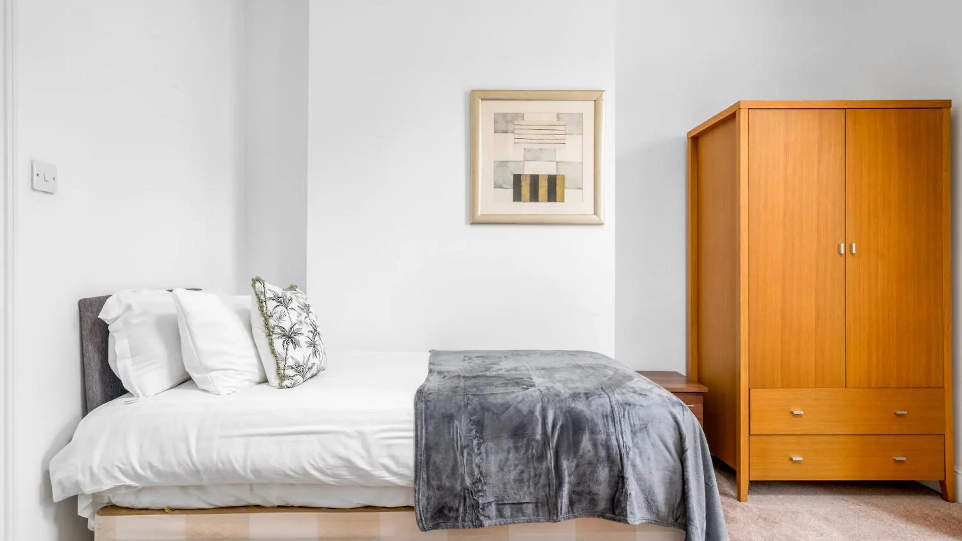 Sublime 2Bed Near 02 Arena, Airport, Drl & Jubilee Line Apartment London United Kingdom