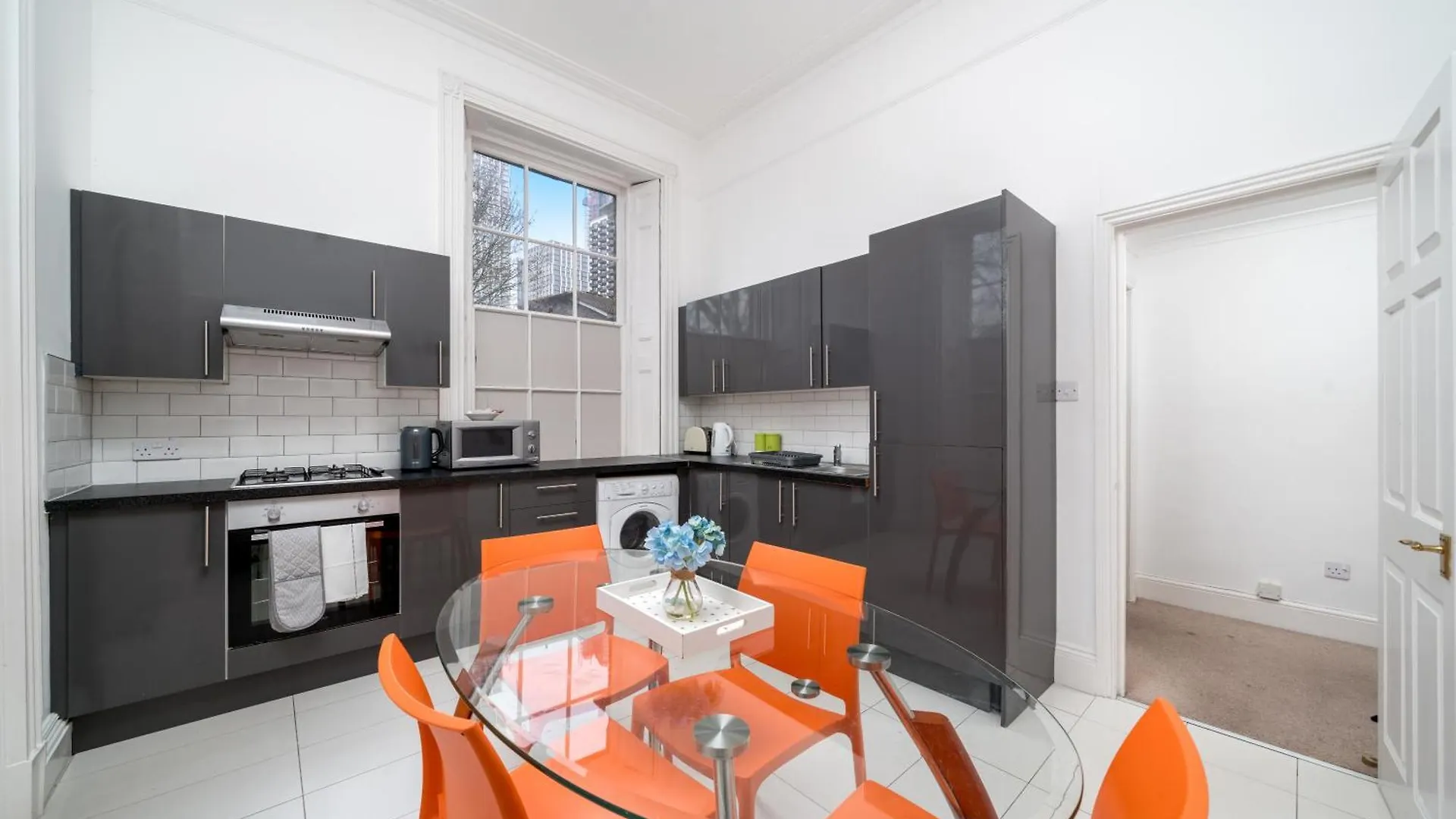 Sublime 2Bed Near 02 Arena, Airport, Drl & Jubilee Line Apartment London